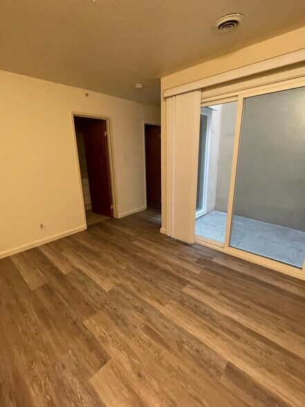Building Photo - 288 88th St