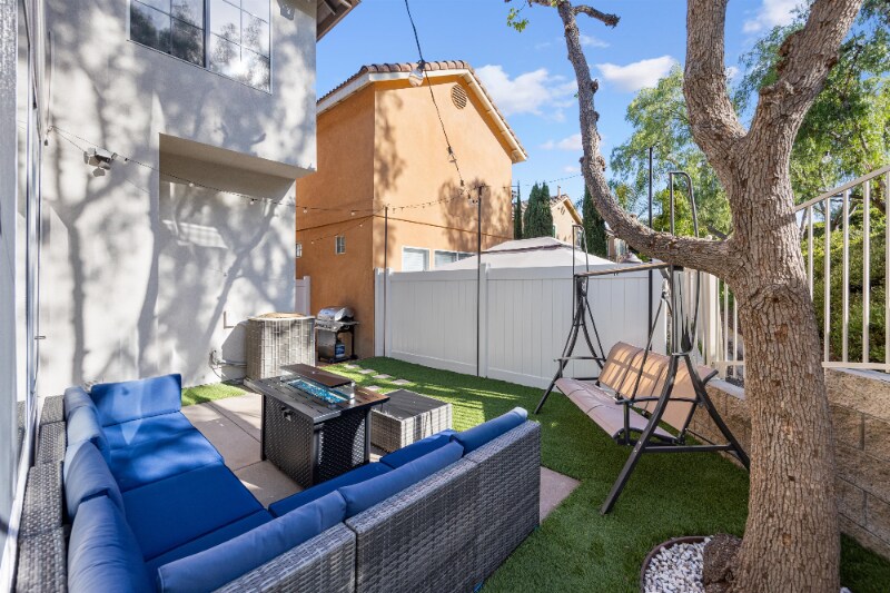 Building Photo - 5 Salto