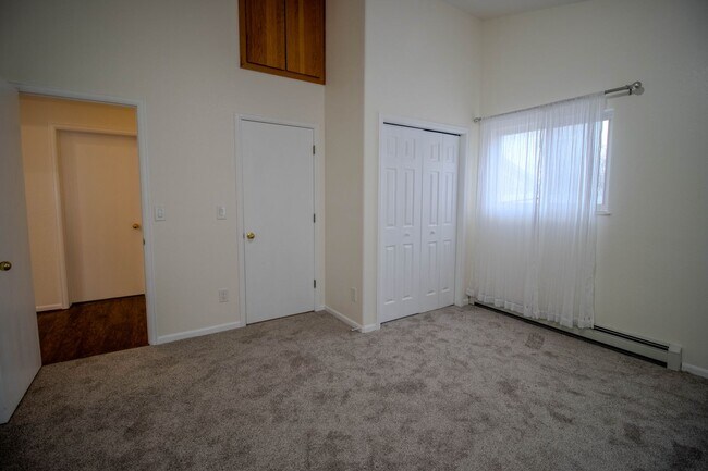 Building Photo - 609 Cobblestone Ct