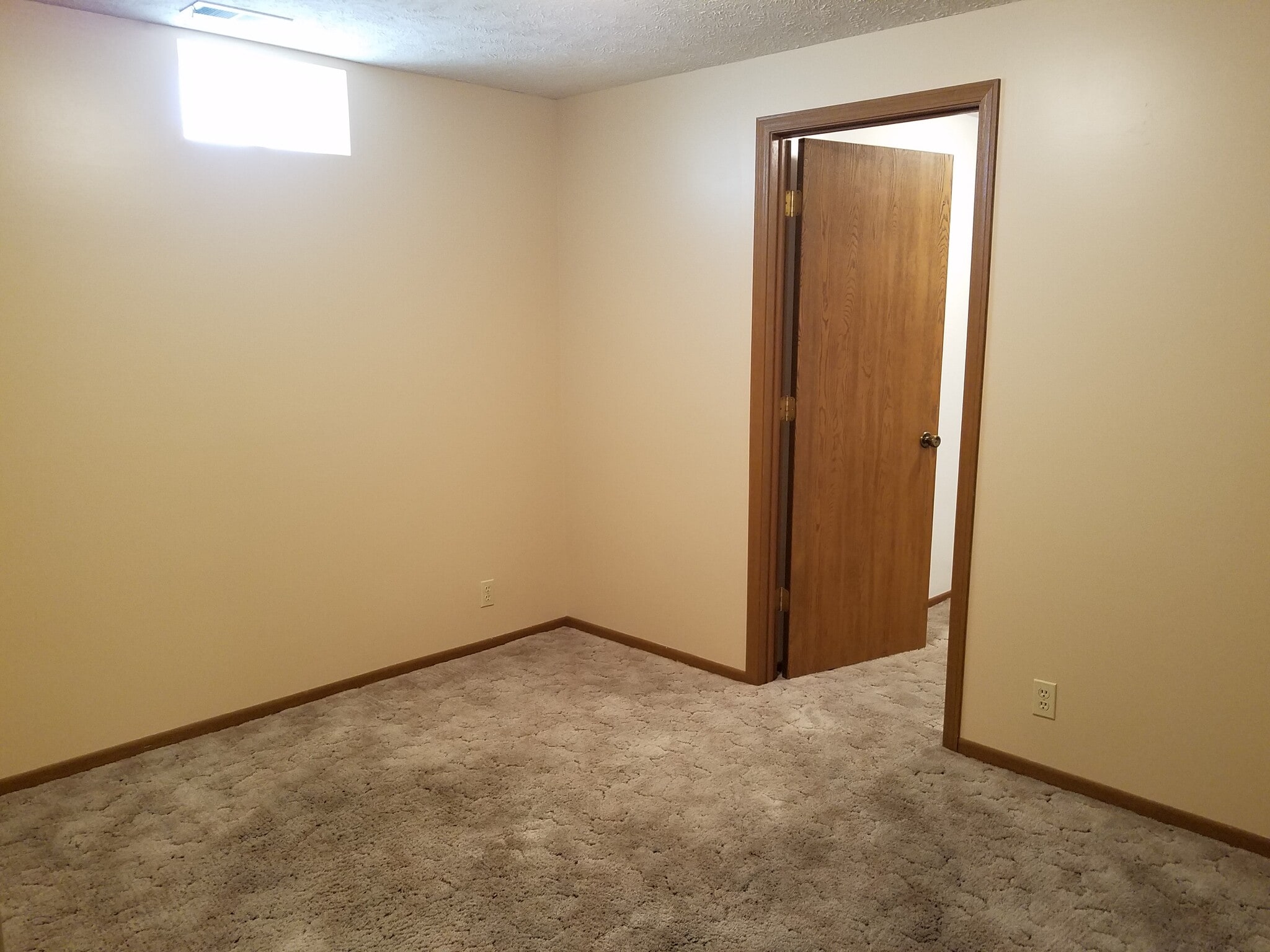 Non-Conforming Bedroom - 5501 S 32nd Cir