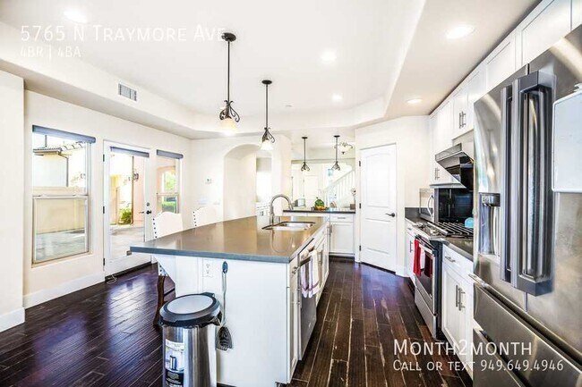 Building Photo - Azusa Views on Traymore