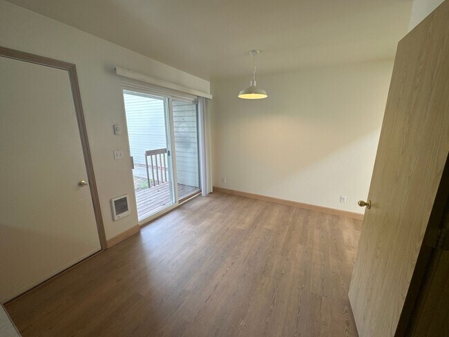 Building Photo - tuc142