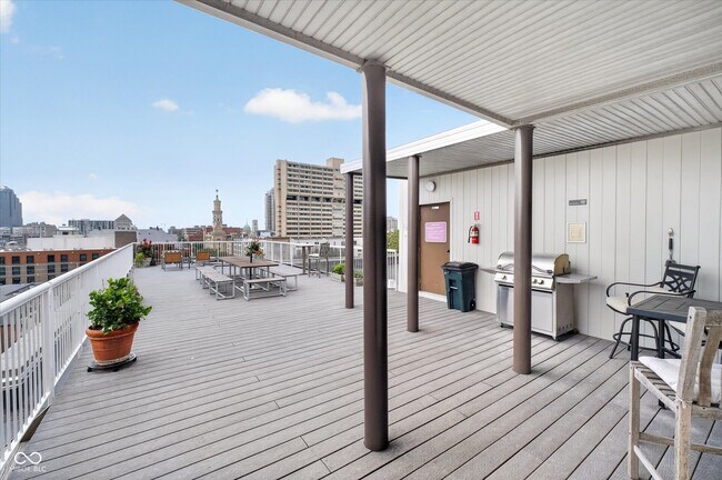 Building Photo - 430 N Park Ave