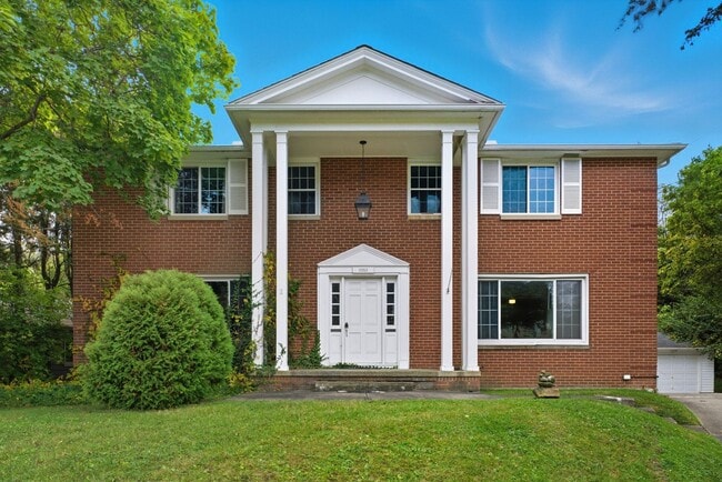 Primary Photo - 8983 Highland Dr