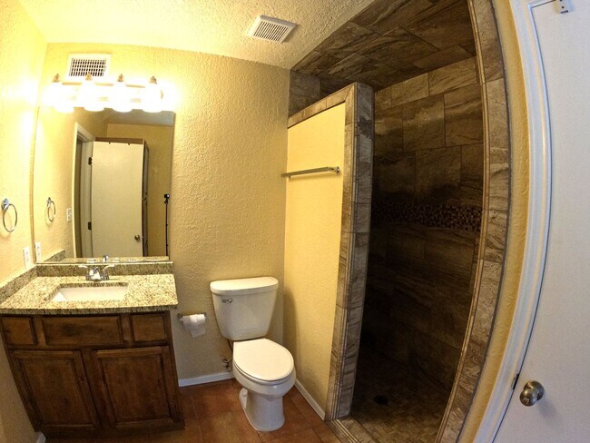 Building Photo - 2968 La Mesilla Circle