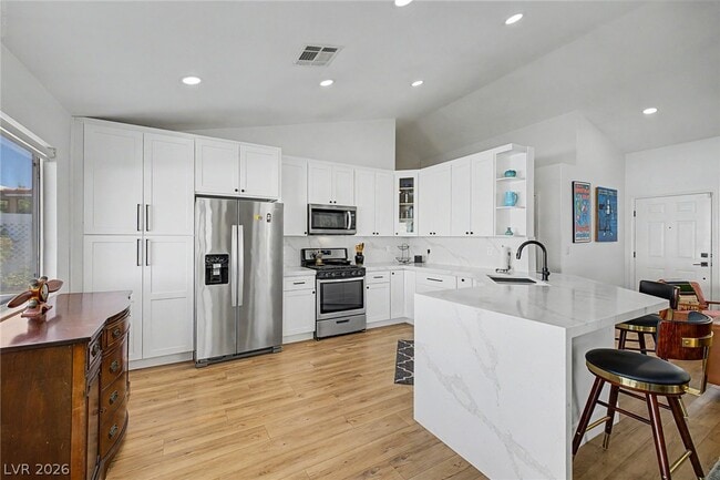 Building Photo - 679 Scenic Tierra Ln