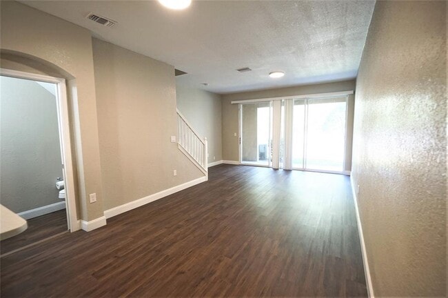 Building Photo - 4146 Bismarck Palm Dr