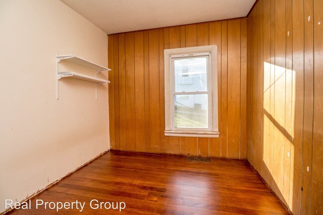 Building Photo - 1515 Bouchelle Ave