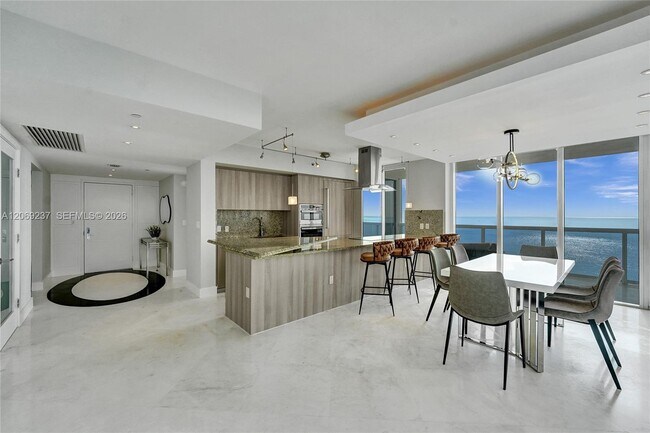 Building Photo - 1830 S Ocean Dr