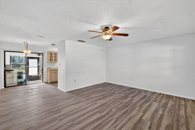 Building Photo - 12520 Orangewood Ct