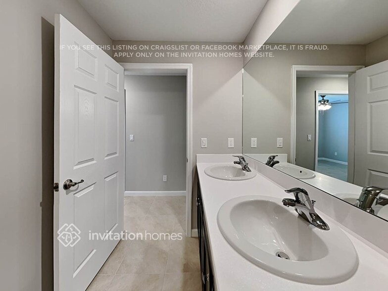 Building Photo - 1081 SW Macao Ave