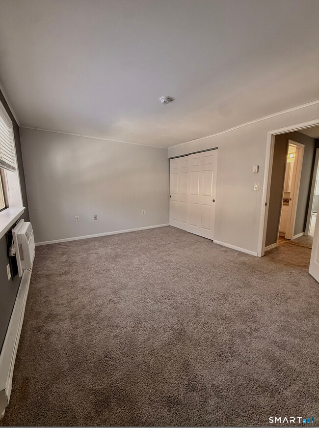 Building Photo - 39 Horton Hill Rd