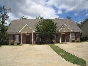 Building Photo - Taleeda 437-439