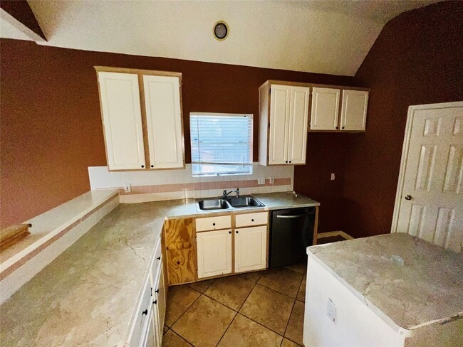 Building Photo - 6218 Paddle Wheel Dr