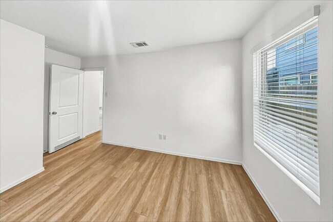 Building Photo - 22276 Stoney Ravine Dr