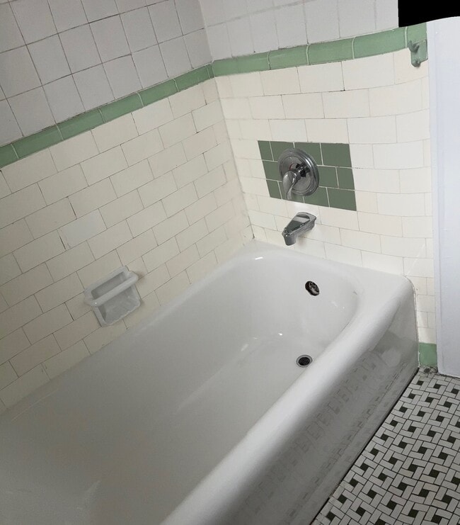 Building Photo - 3906 N Central Ave