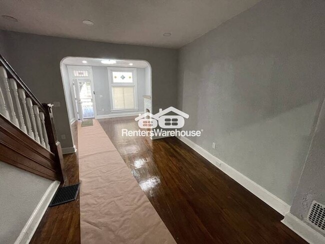 Building Photo - 2125 Cliftwood Ave
