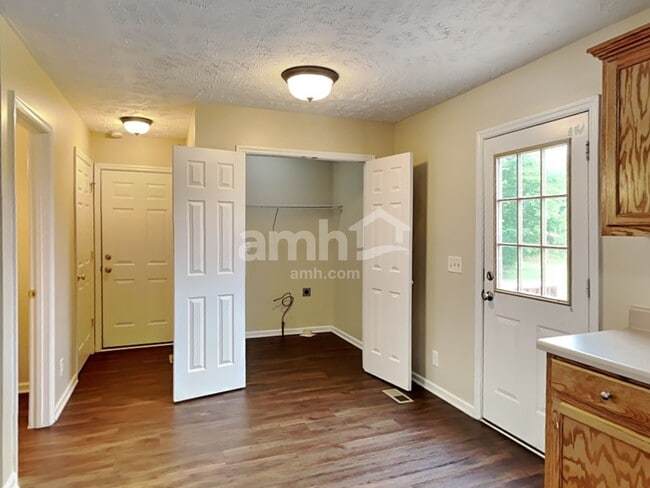 Building Photo - 1525 John Galt Dr