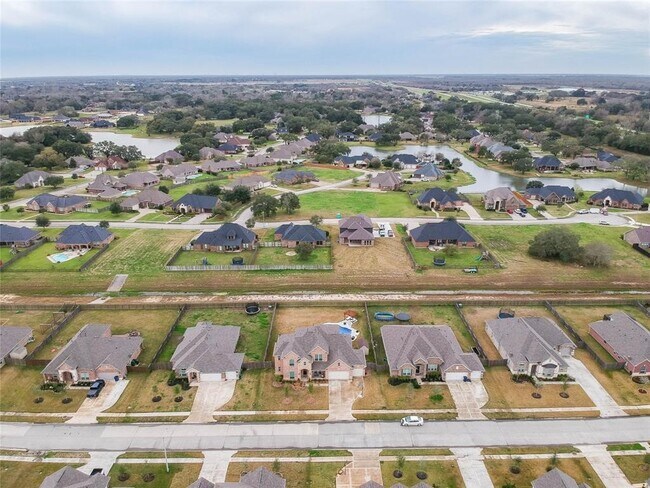 Building Photo - 1236 Laurel Lp