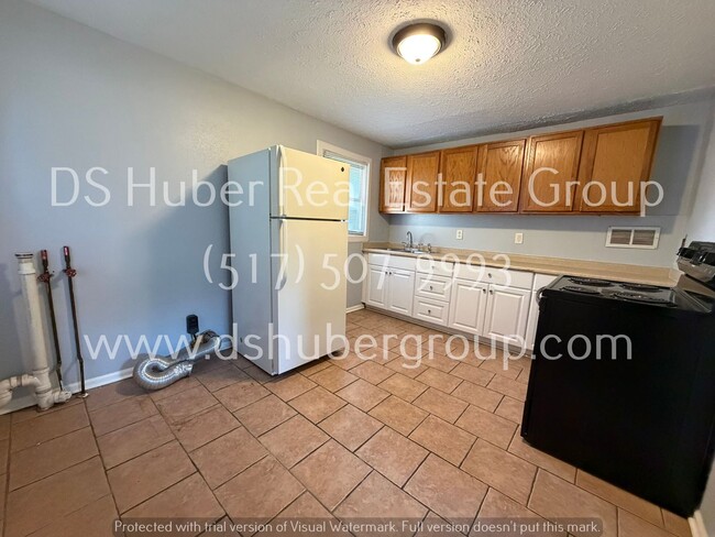 Building Photo - 1216 Victoria Dr