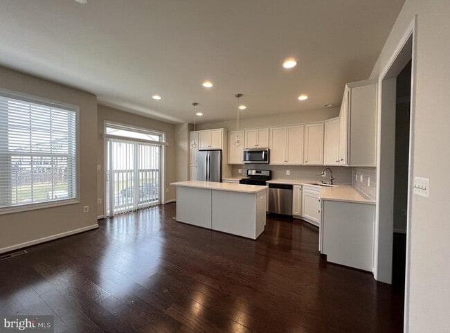 Building Photo - 16005 Marsh Pl