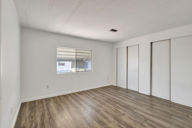 Building Photo - 4072 74th St N