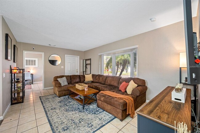 Building Photo - 1411 Pine Brook Dr