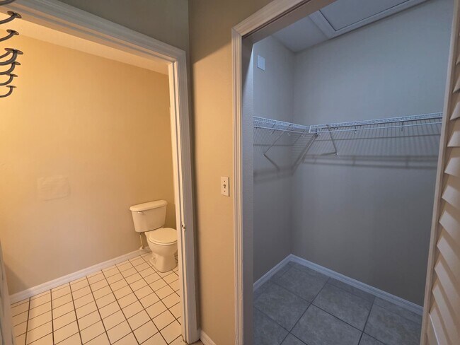 Building Photo - 489 Las Cortes Ln