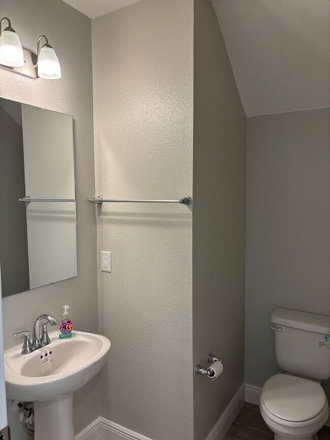 Building Photo - FOR RENT – Luxury Model Home in Elegant Manor Estates! Rent Reduced $100 with Annual Lease in Oct...