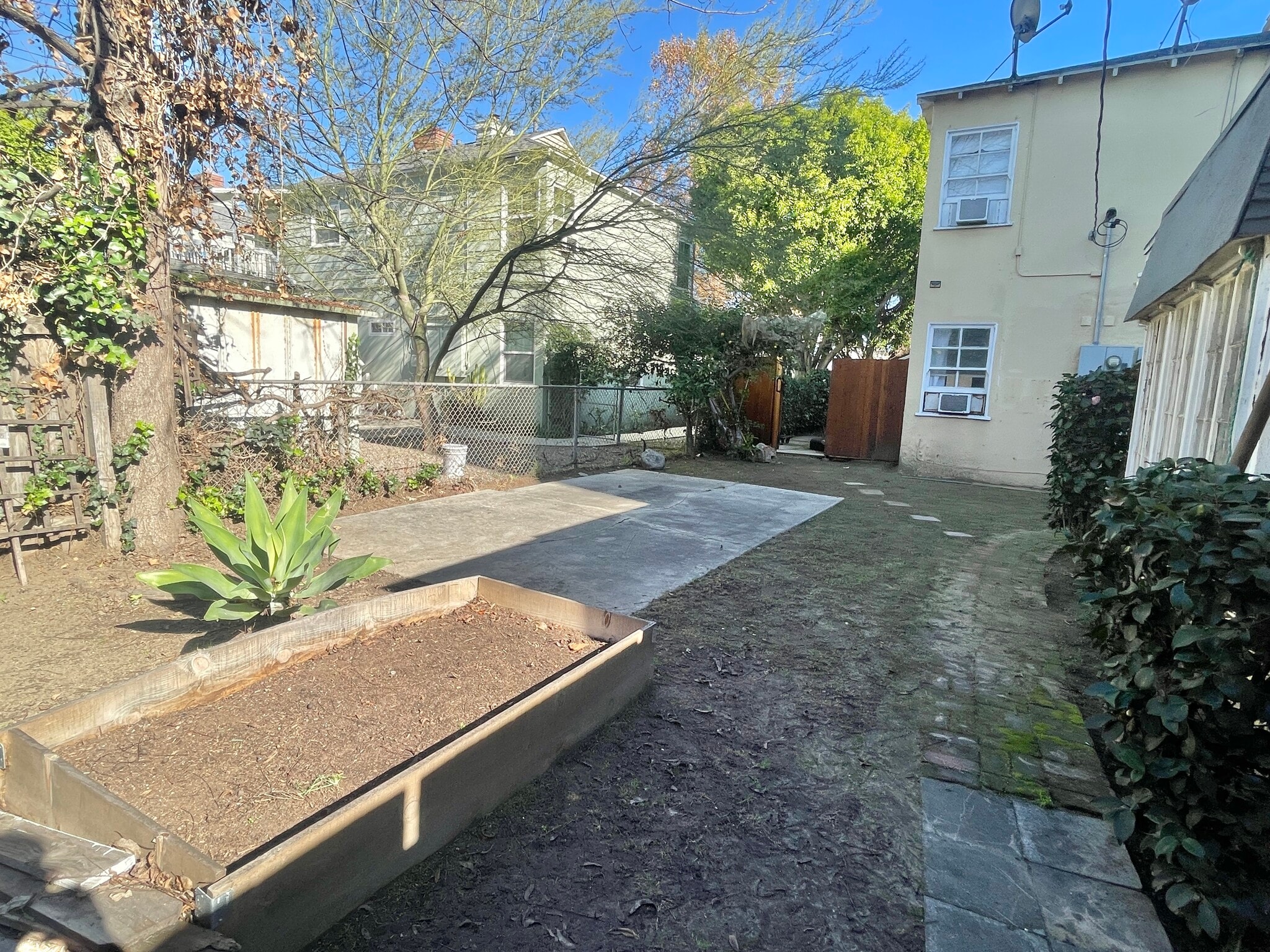 Building Photo - 5435 Colfax Ave