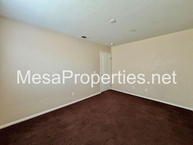 Building Photo - 16677 Desert Lily St