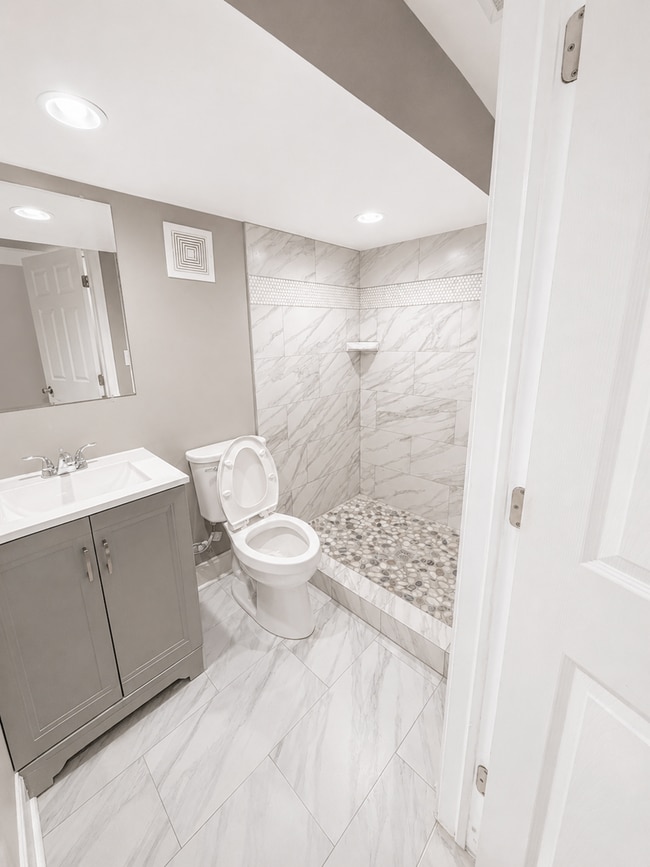Building Photo - 3-Bedroom Townhome in Pigtown