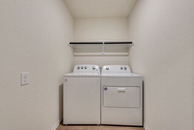 Building Photo - Beautiful 3-Bedroom Home in Aubrey ISD – Built in 2023!