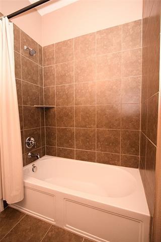Building Photo - 1405 Villa Paloma Blvd