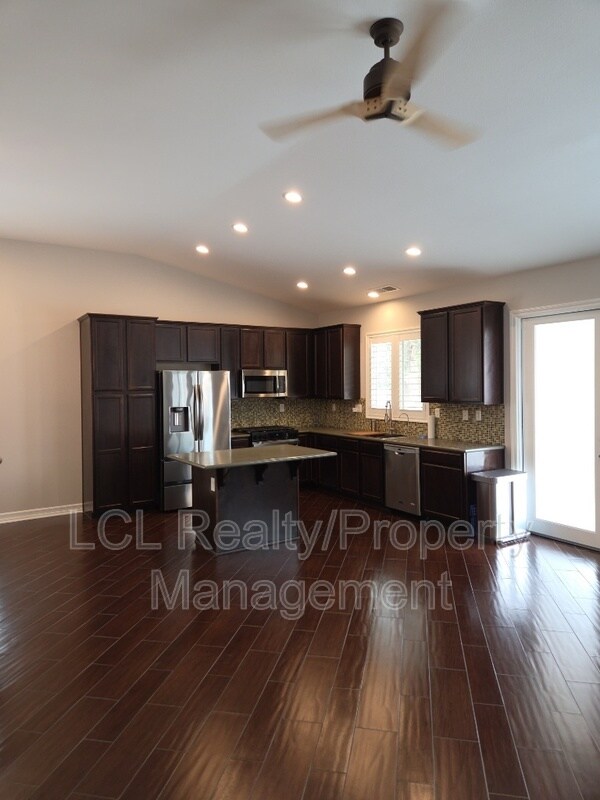 Building Photo - 3491 Tallgrass Ct