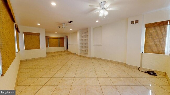 Building Photo - 6415 Potomac Ave