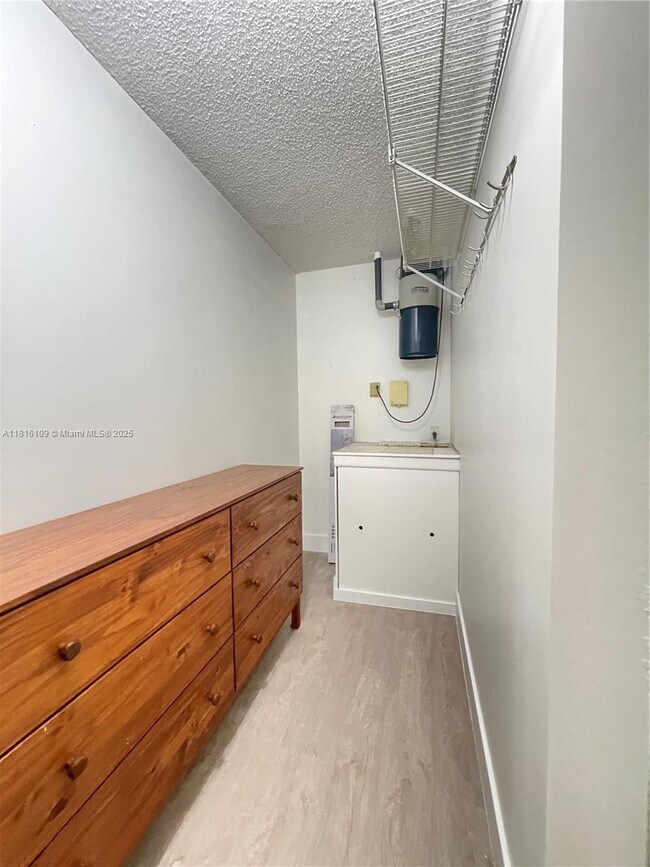 Building Photo - 150 SW 134th Way