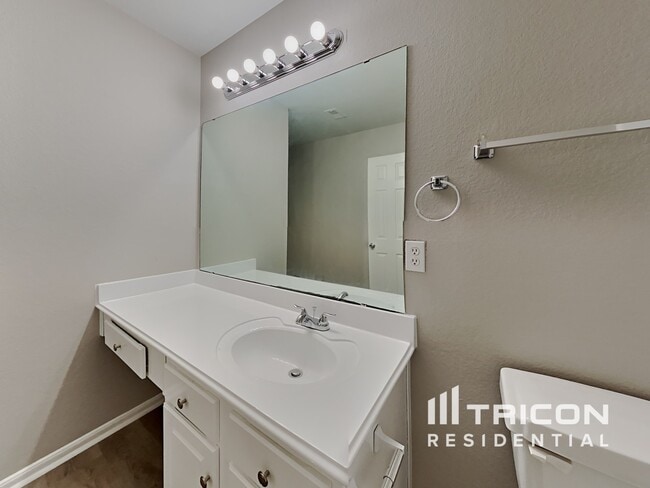 Building Photo - 7711 Cypress Edge Dr