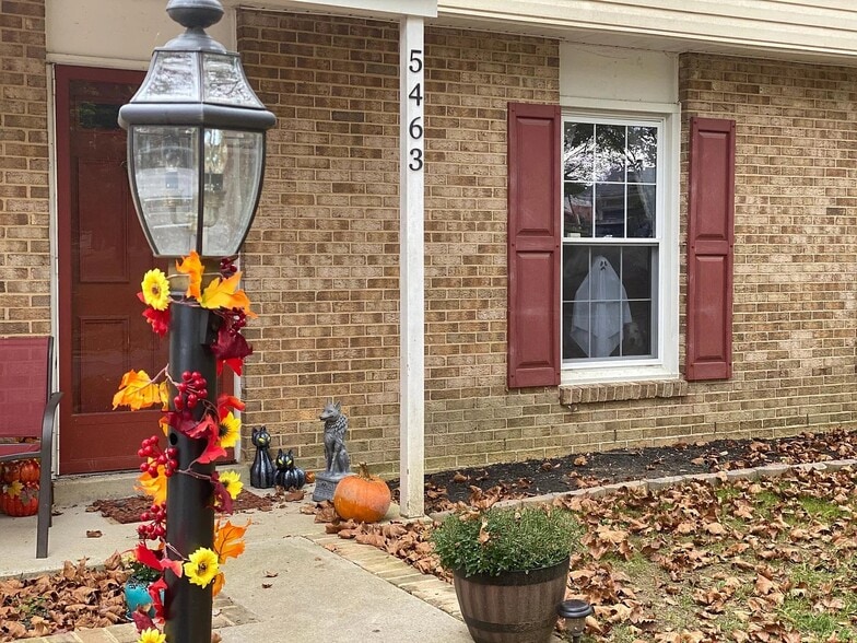 Building Photo - 5463 Watercress Pl