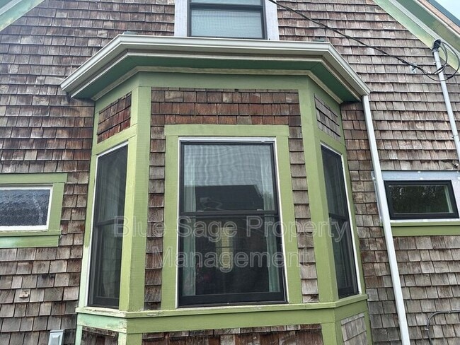 Building Photo - 1226 Tremont St