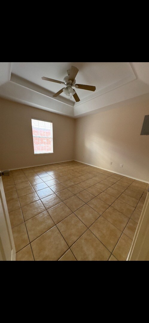Building Photo - 3617 Zelma St