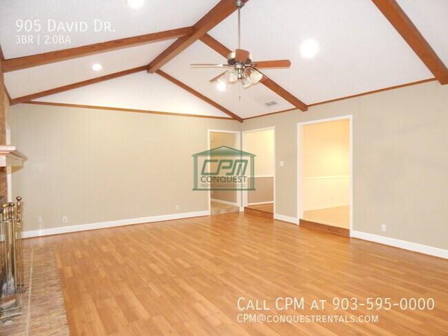 Building Photo - 905 David Dr