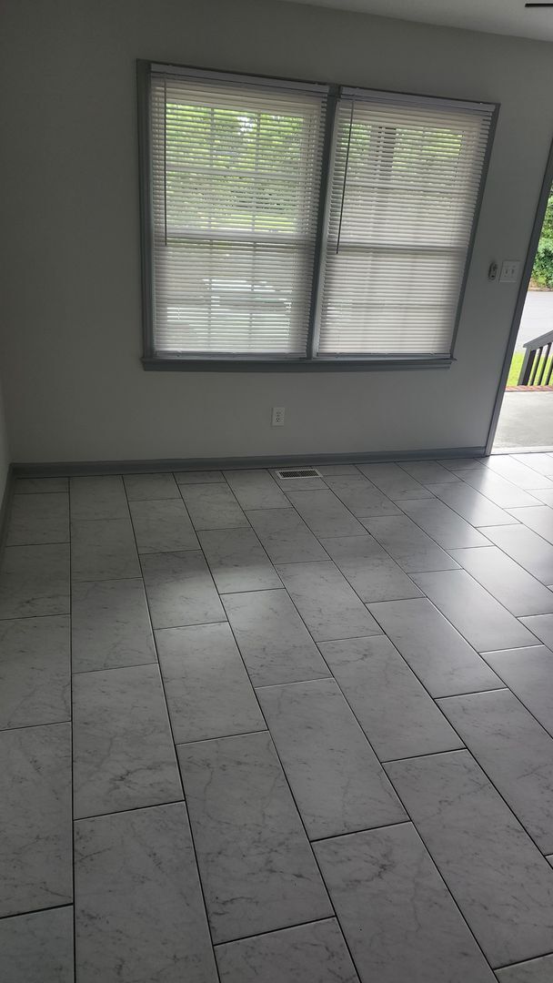 Building Photo - 1008 Brownlea Dr