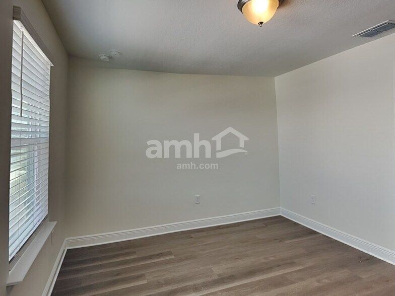 Building Photo - 1085 Heavenly Dr