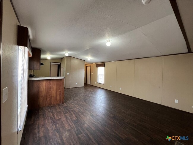 Building Photo - 1911 Wald Rd