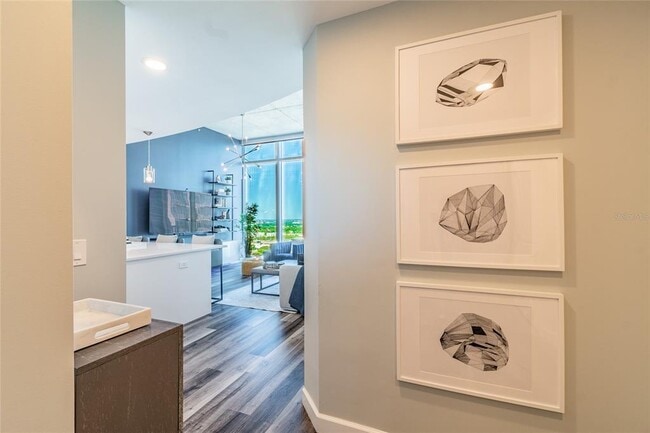 Building Photo - 777 N Ashley Dr