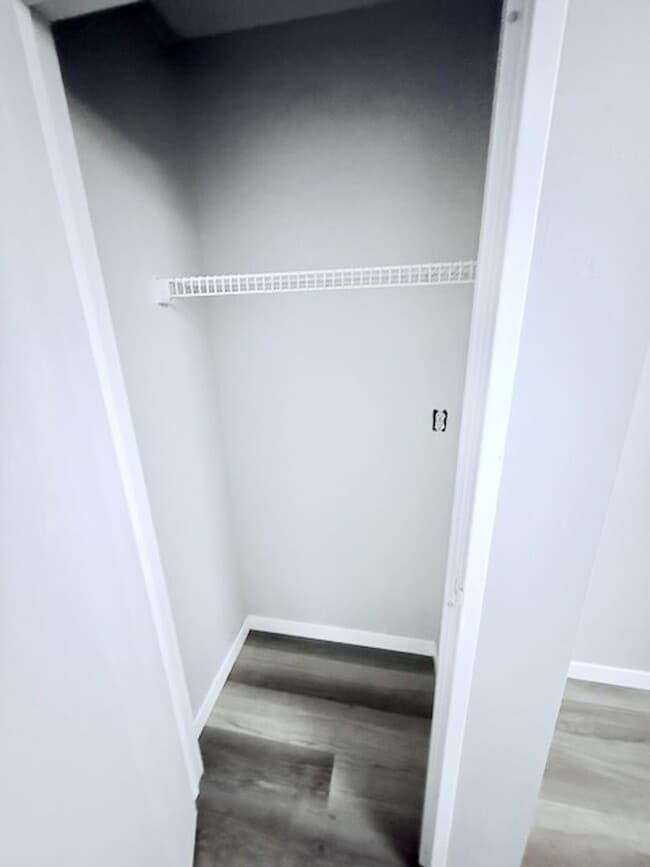 Building Photo - 2 Bedroom 1 Bathroom Remodel