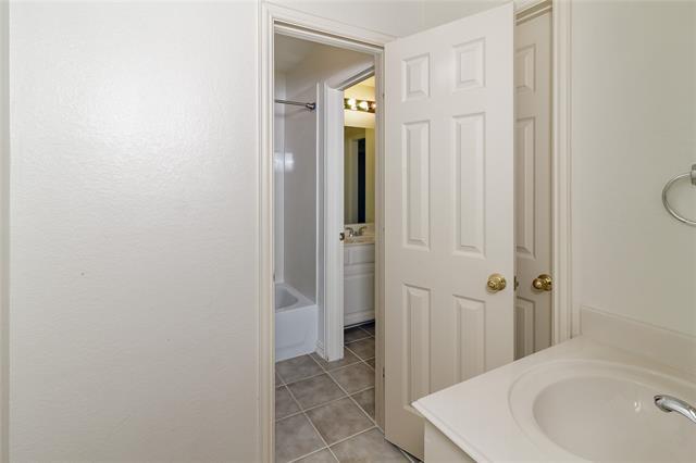 Building Photo - 3418 United Ln