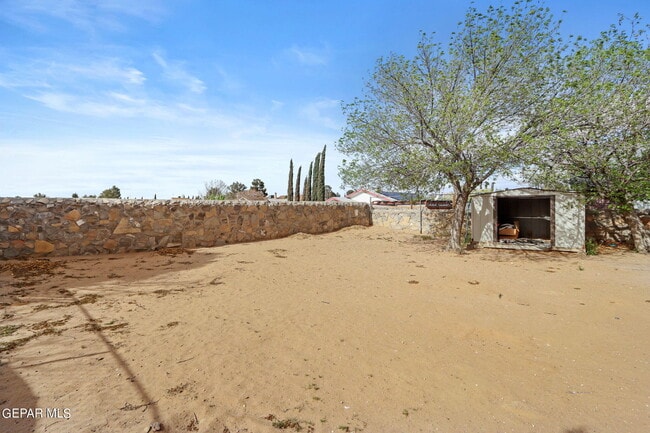 Building Photo - 11815 Stone Castle Dr