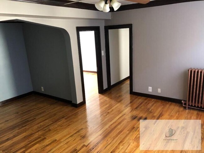 Building Photo - 1 bedroom in CHICAGO IL 60626